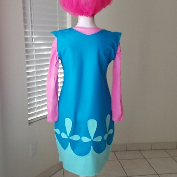 Trolls Princess Poppy Halloween Costume - Picture 8 of 11
